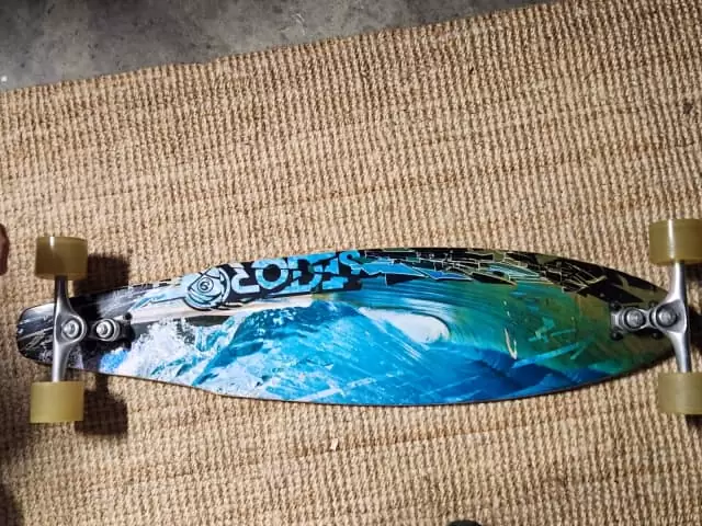 $150 Long board Sector 9 Shattered Complete [2011]