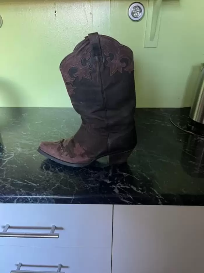 $350 US10 Western boots | Women