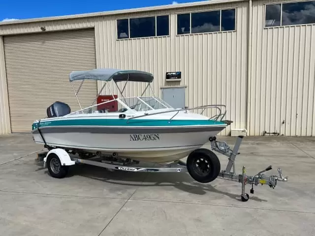 $23,900 1998 HAINES SIGNATURE 492RF RUNABOUT 115HP