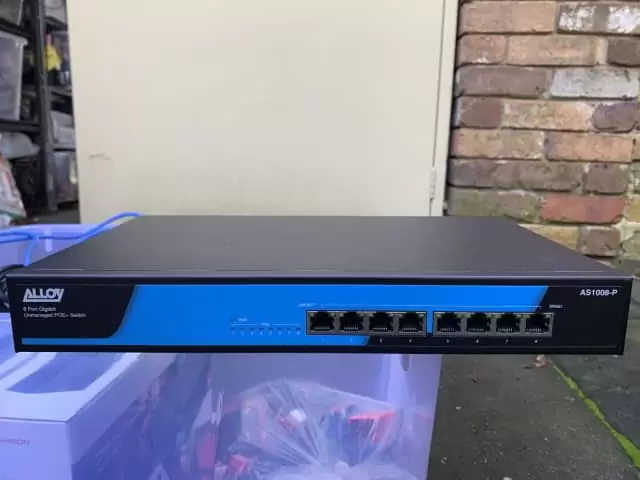 $20 POE Network Switch | Modems & Routers |  Australia Manningham Area